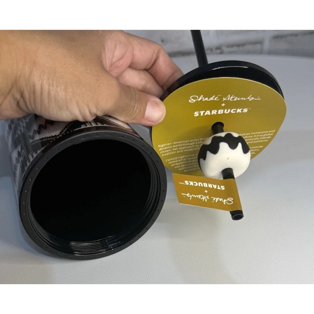 NEW - 2025 Starbucks Tumbler 24 Oz Shade Akanbi Black &‎ White Silicone Topper